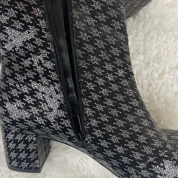 Amelia Grace Julia Bootie Black Silver Sequin Zippered Booties Size 9.5 - Picture 7 of 12